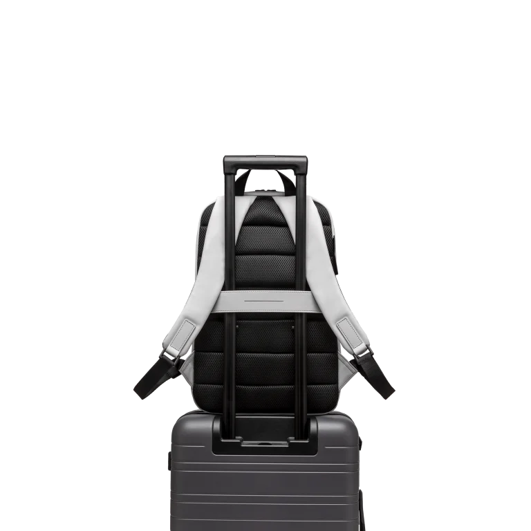 Gion Backpack Essential / Size M / Light Quartz Grey / Tarpaulin / Size M - Image 6