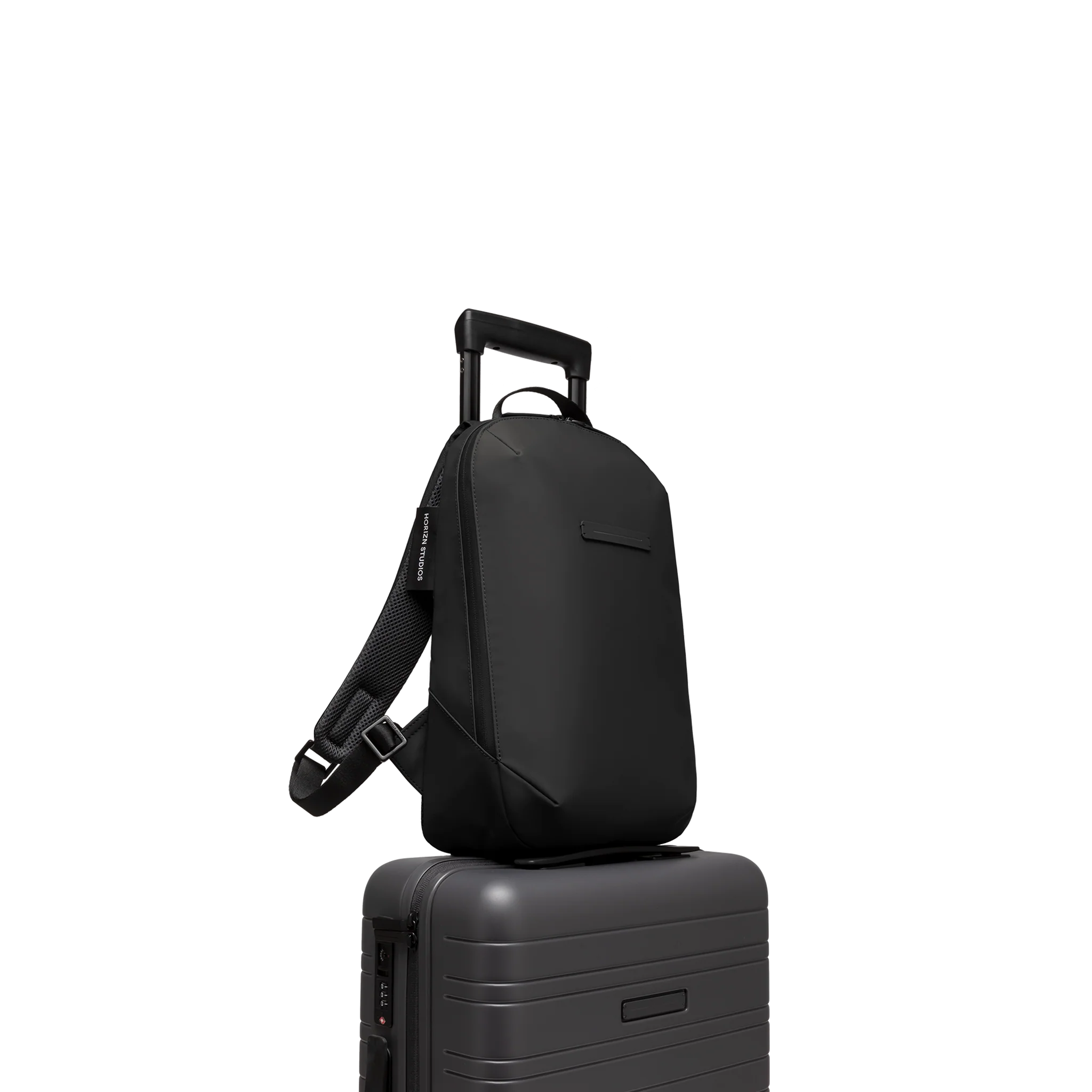 Gion Backpack Essential / Size S / All Black / Waterproof Tarpaulin / Size S - Image 5