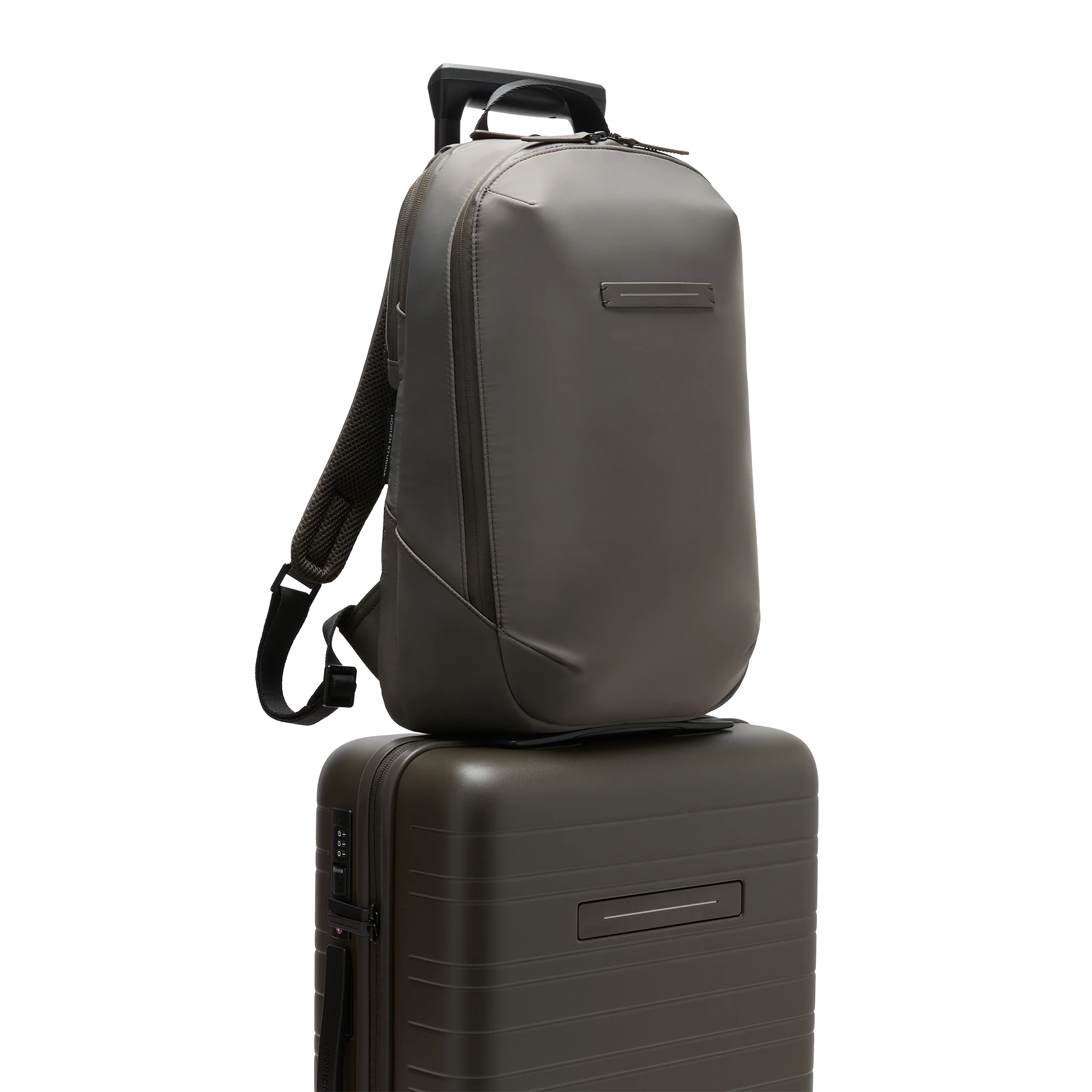 Gion Backpack Pro / Dark Olive / Recycled Nylon / Size M - Image 11