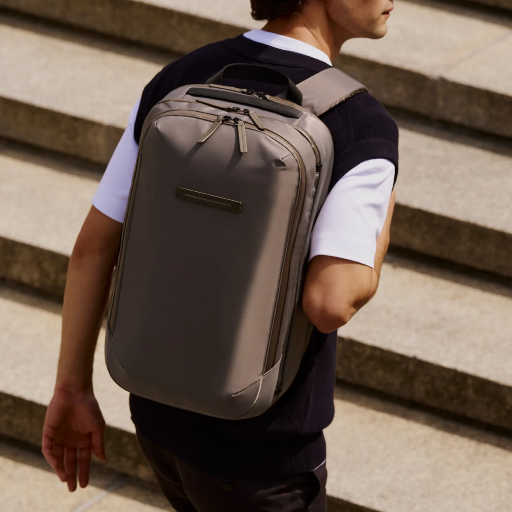 Gion Backpack Travel / Dark Olive / Recycled Nylon - Image 10