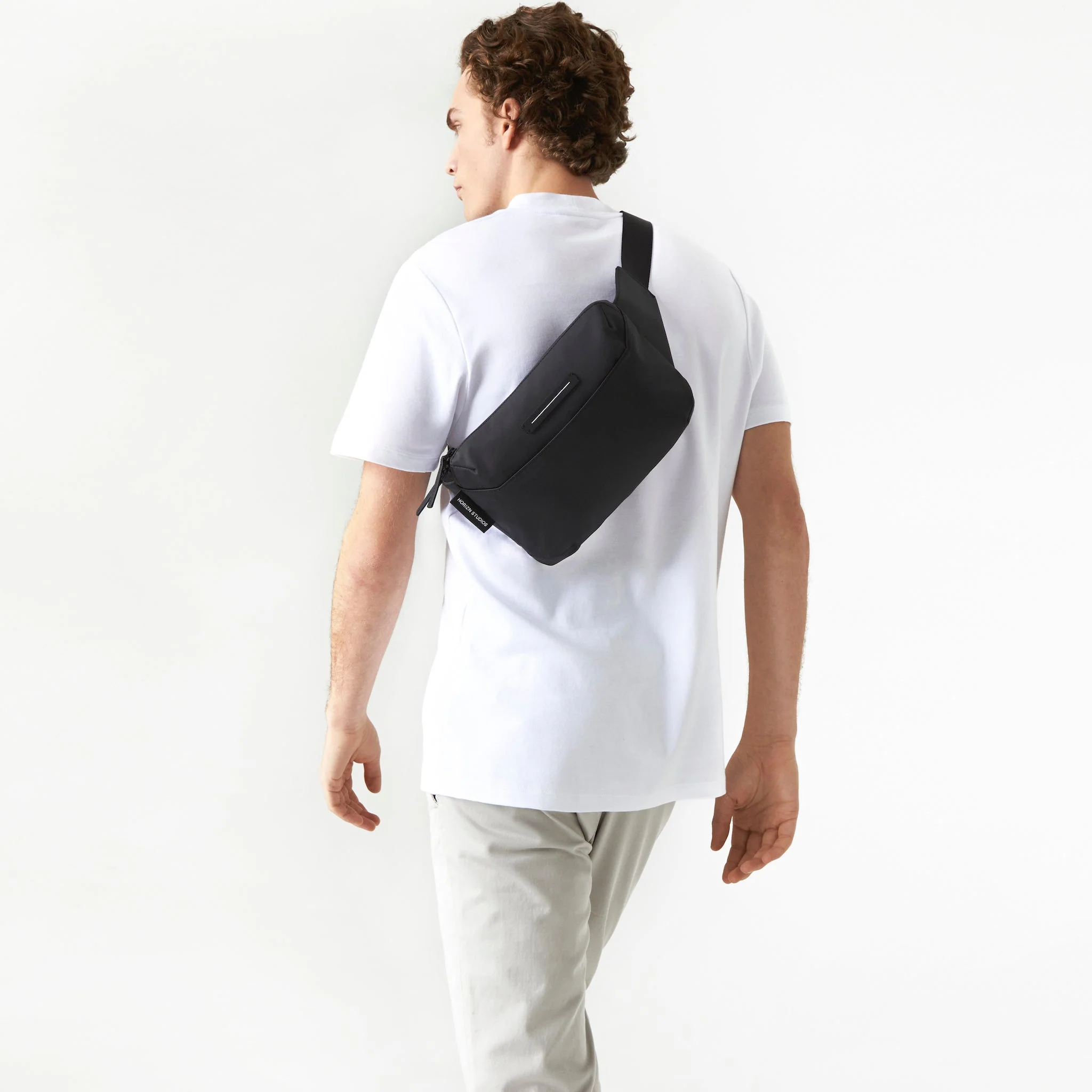 Gion Cross-Body M / All Black / Tarpaulin / Size M - Image 4